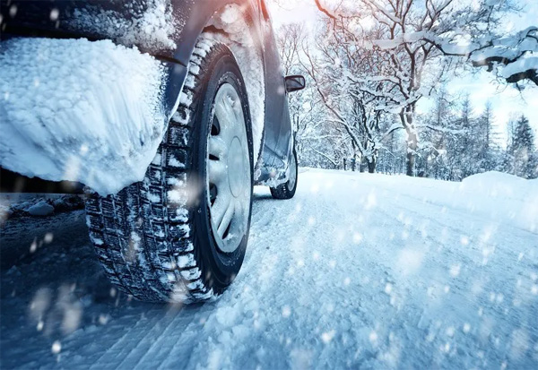 Taxi conduite sur la neige